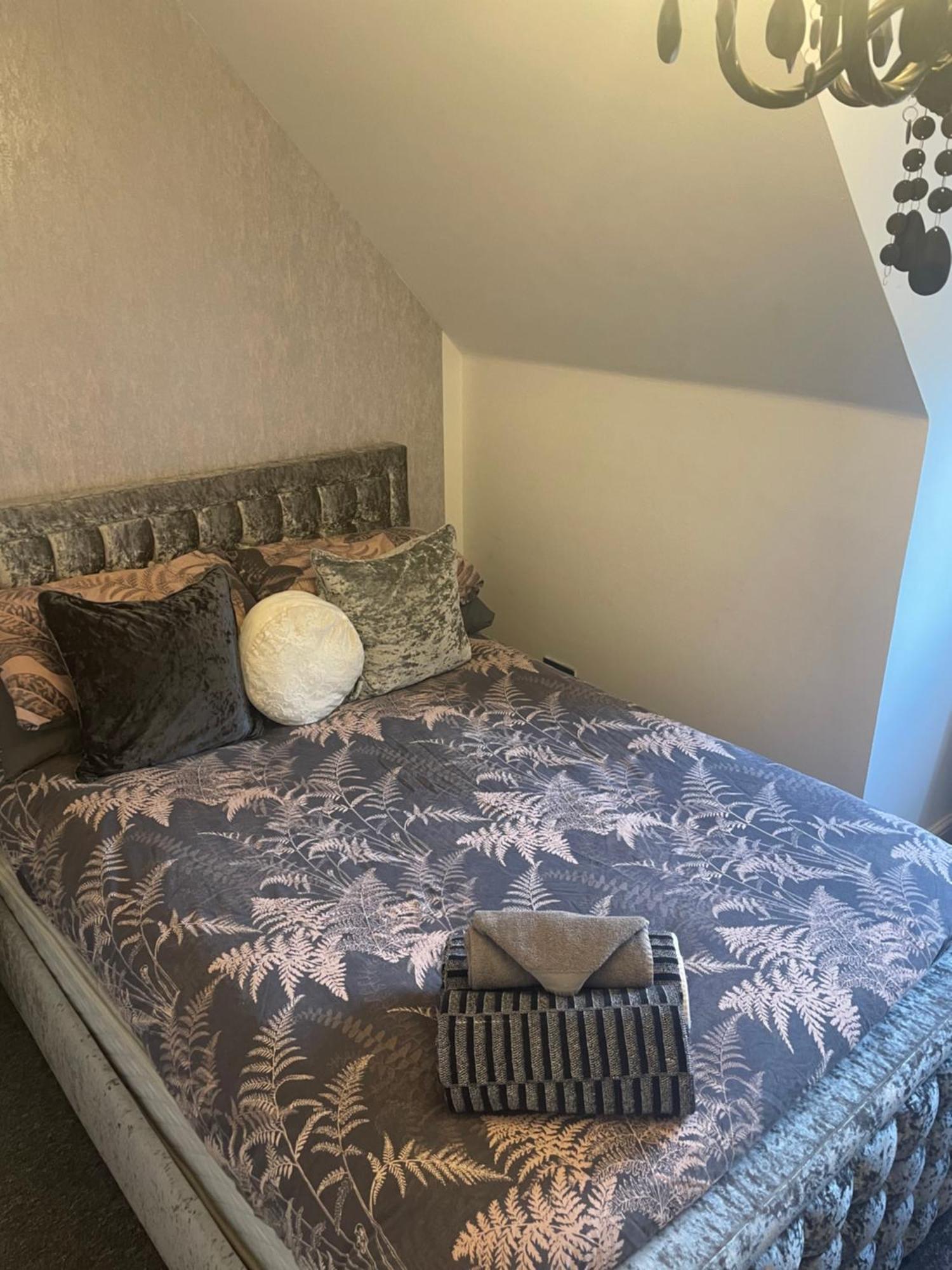 דירות Hurst Meadow View Flat 1 מראה חיצוני תמונה